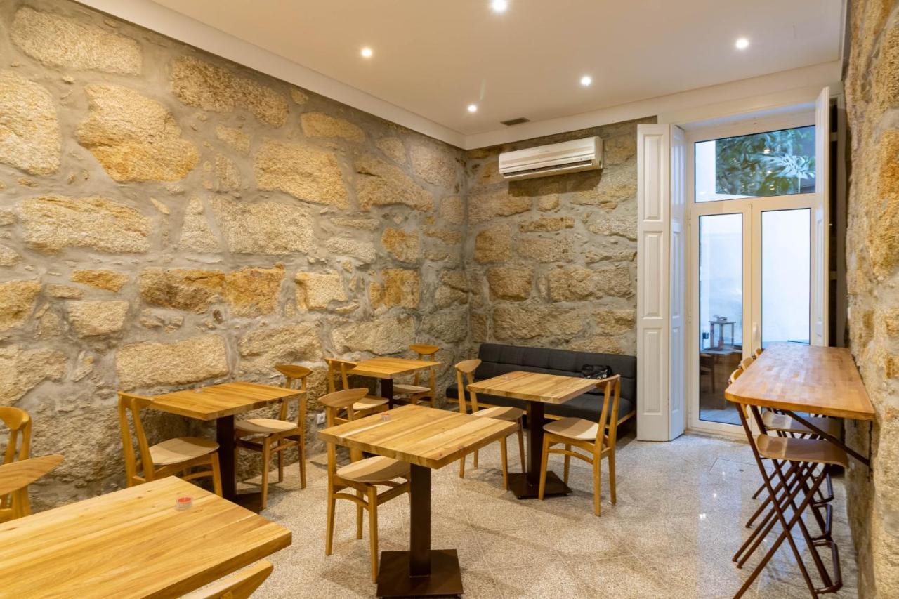 Aduquesa - Guesthouse ปอร์โต ภายนอก รูปภาพ